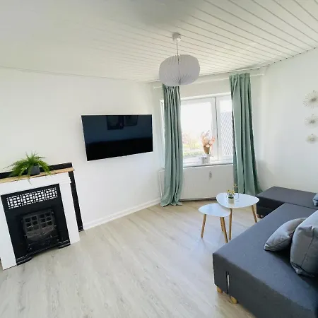 Aday - Greenway 2 Bedrooms Apartment *