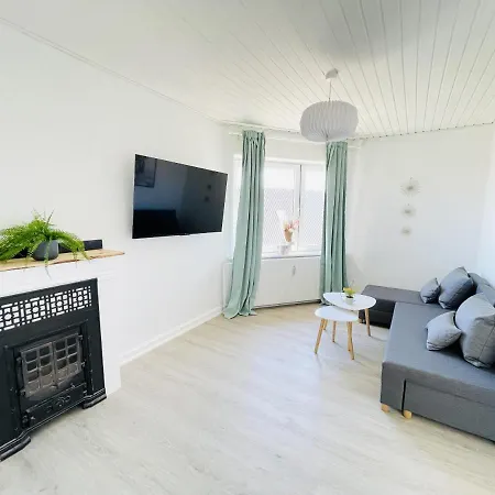 Aday - Greenway 2 Bedrooms Apartment *